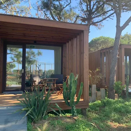 Bed & Breakfast Azen Cool House 3*