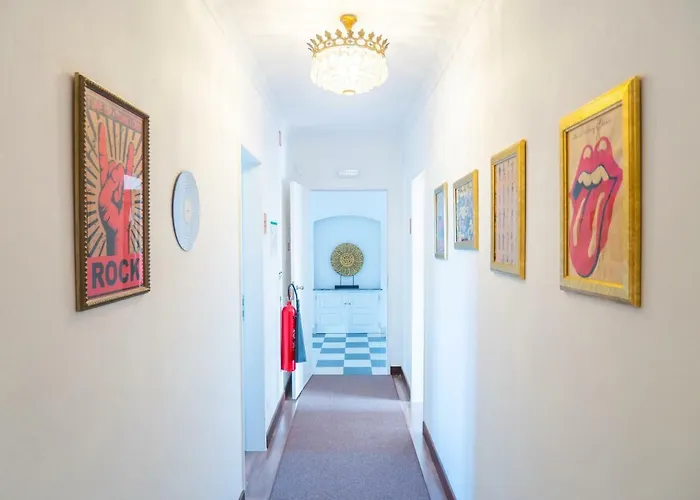 Bed & Breakfast Azen Cool House