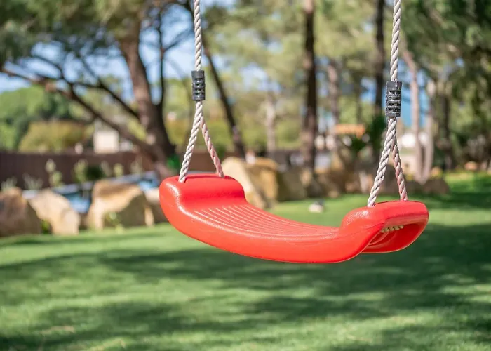 Azen Cool House Bed & Breakfast 3*