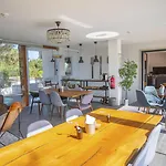 Azen Cool House Nocleg ze śniadaniem