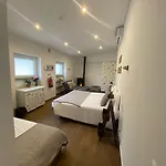 Azen Cool House Nocleg ze śniadaniem 3*
