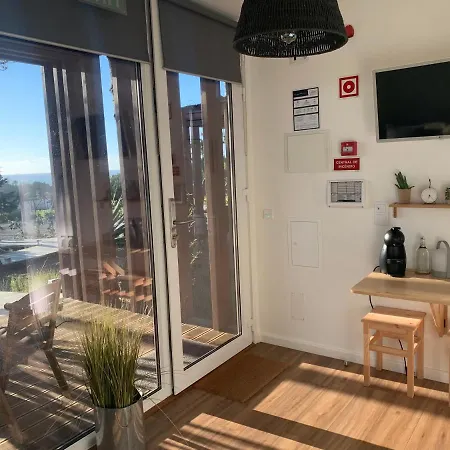 Azen Cool House Alojamento de Acomodação e Pequeno-almoço Azenhas do Mar