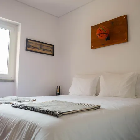 Azen Cool House Alojamento de Acomodação e Pequeno-almoço 3*