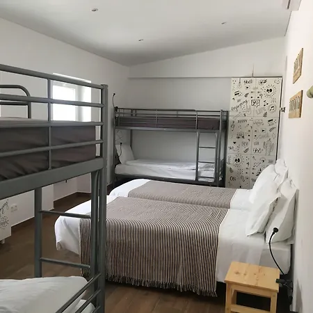 Azen Cool House Alojamento de Acomodação e Pequeno-almoço