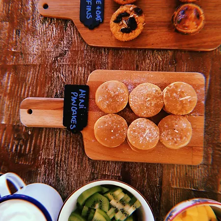 Azen Cool House Alojamento de Acomodação e Pequeno-almoço 3*