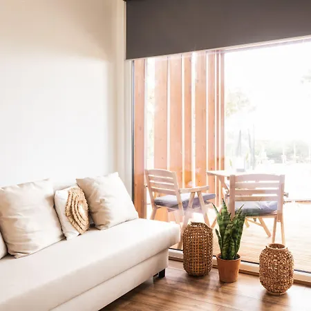 Azen Cool House Alojamento de Acomodação e Pequeno-almoço 3*