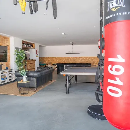 Azen Cool House Alojamento de Acomodação e Pequeno-almoço