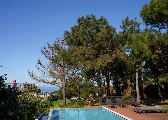 Bed & Breakfast Azen Cool House 3*