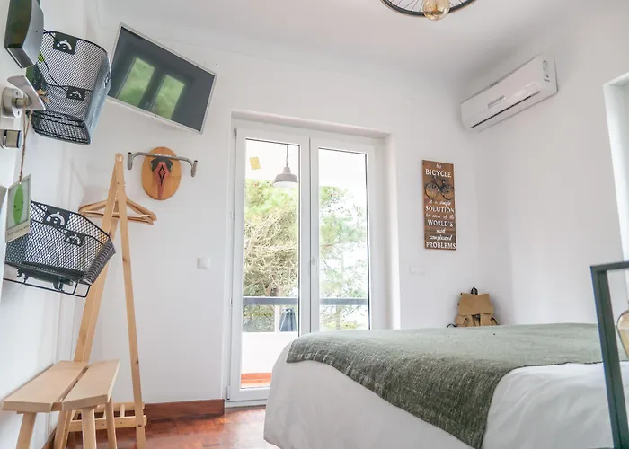 Azen Cool House B&B 3*