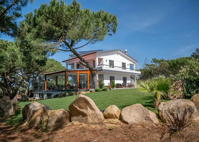 Azen Cool House 3* 아젠하스도마르