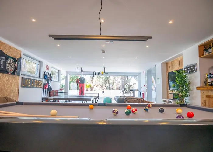 Azen Cool House B&B 아젠하스도마르
